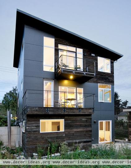 contemporary exterior by B9 Architects Inc