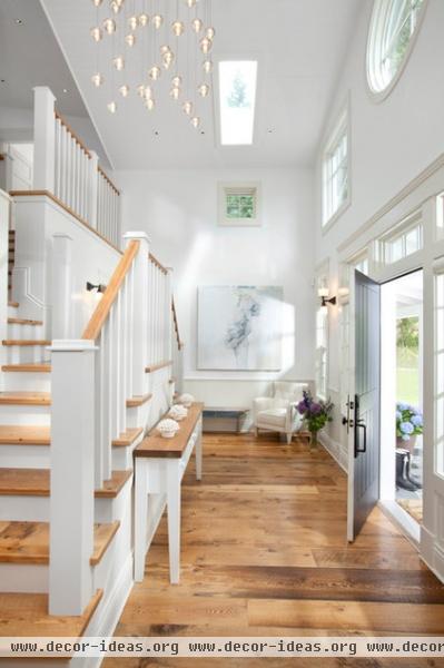 traditional entry by jodi foster design + planning