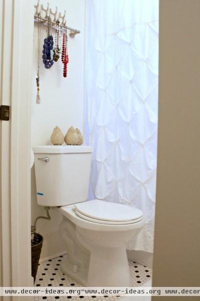 transitional bathroom by Mina Brinkey