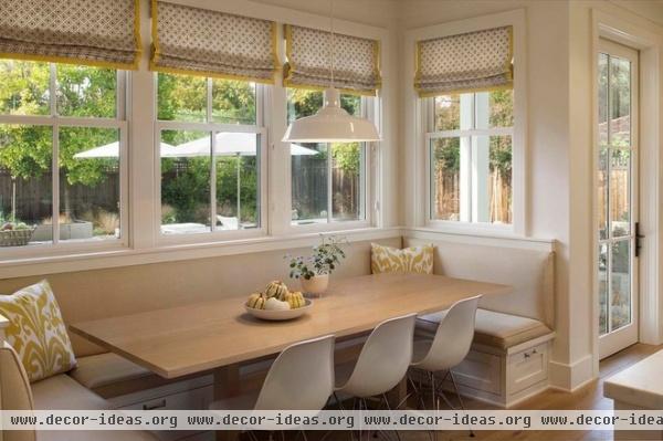 farmhouse dining room by Modern Organic Interiors