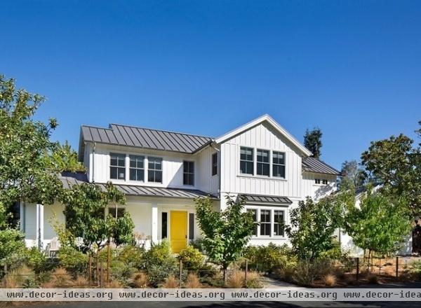 farmhouse exterior by Simpson Design Group Architects