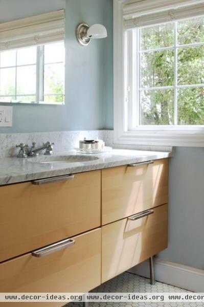 eclectic bathroom by Margot Hartford Photography