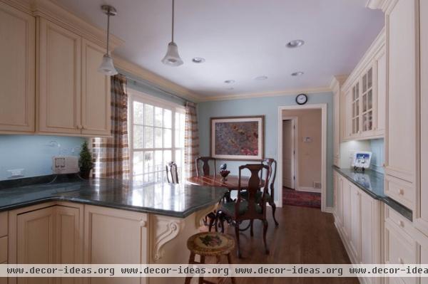 traditional kitchen by Kastler Construction