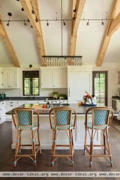 traditional kitchen by jamesthomas, LLC