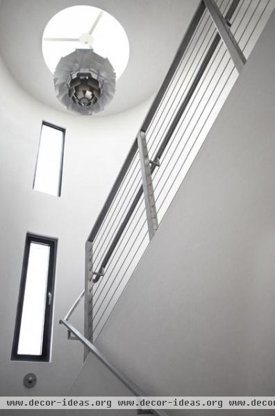 contemporary staircase by Allen Associates