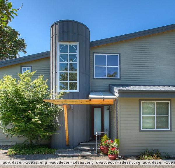 beach style exterior by Dan Nelson, Designs Northwest Architects