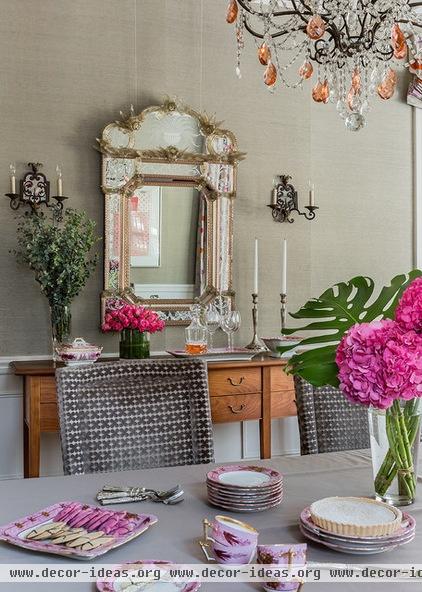 transitional dining room by Jill Litner Kaplan Interiors