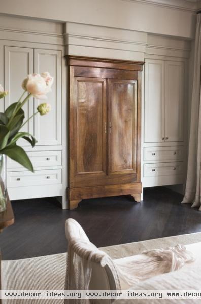 transitional bedroom by Linda McDougald Design | Postcard from Paris Home