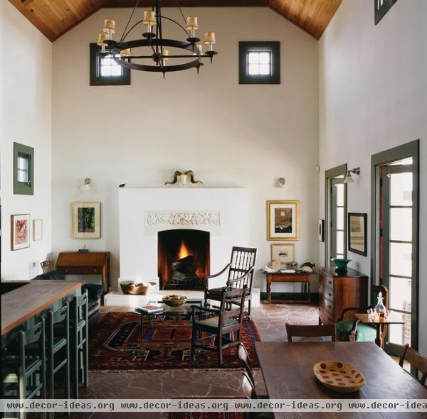 farmhouse living room by Michael G Imber, Architects