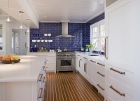 Kitchen of the Week: Crisp and Coastal on the Connecticut Shore