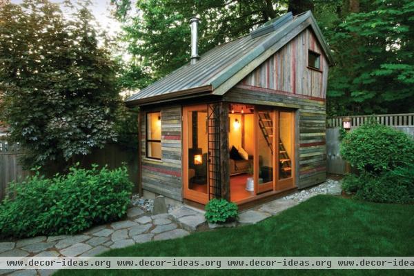 rustic garage and shed by Krown Lab