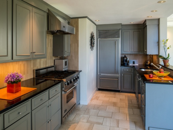 transitional kitchen by Joel Gross Architectural & Residential Photography