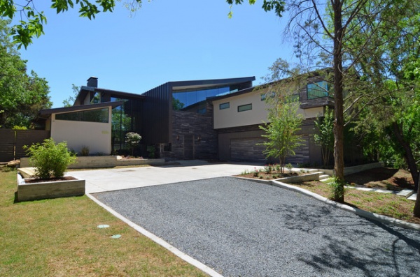 midcentury exterior by Sarah Greenman