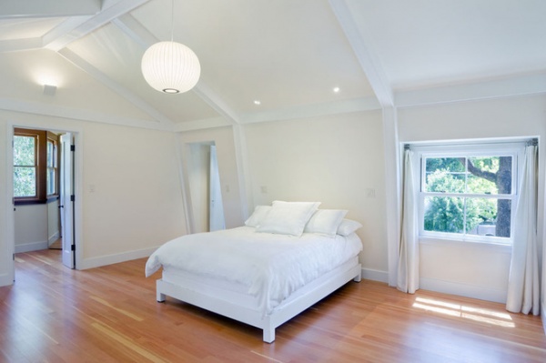 traditional bedroom by BCV ARCHITECTS