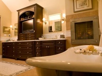 Luxe Bathroom With Claw-Foot Tub : Designers' Portfolio