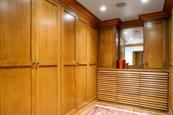 traditional closet by JWT Associates