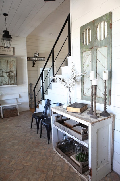 farmhouse entry by Magnolia Homes