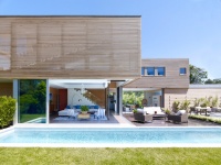 Houzz Tour: A Modern Hamptons House Goes for Breezy Tranquility