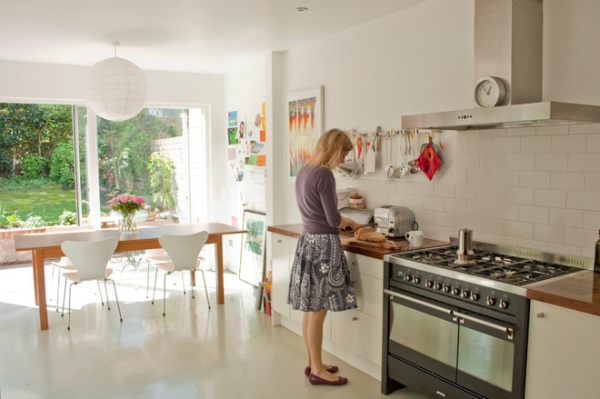 contemporary kitchen by DHV Architects