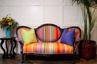 Decorating With Antiques: Sit Pretty on Settees and Sofas