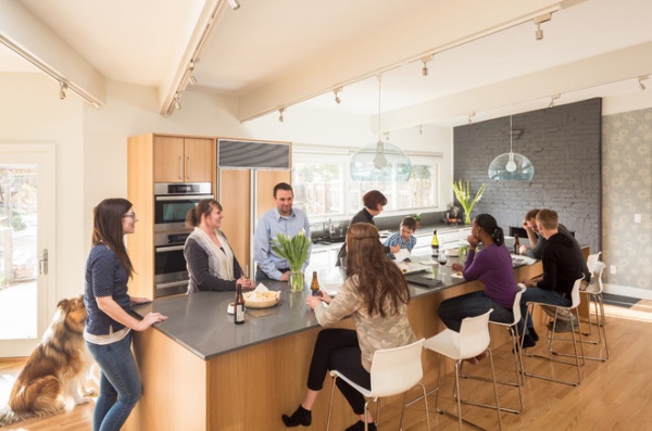 midcentury kitchen by Design Platform