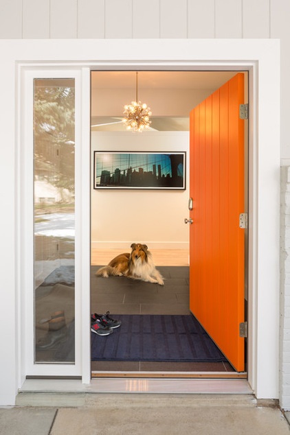 midcentury entry by Design Platform