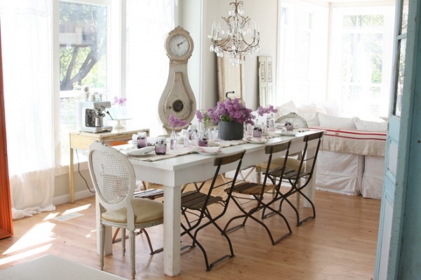 farmhouse dining room by Dreamy Whites