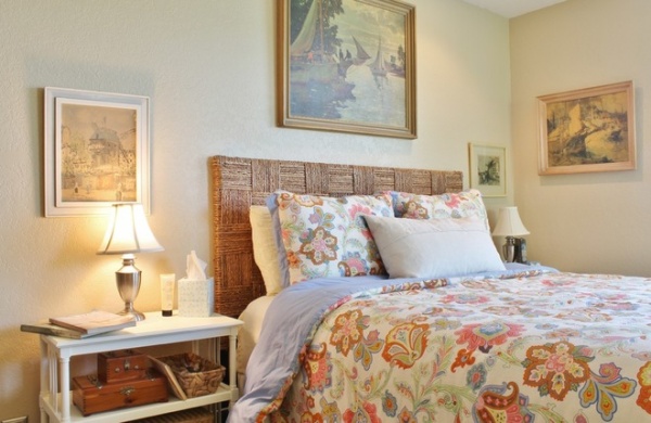 beach style bedroom by Kimberley Bryan