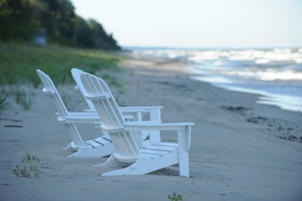 beach style landscape by Cottage Home, Inc.