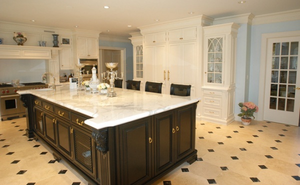 traditional kitchen by Artisan Custom Interiors