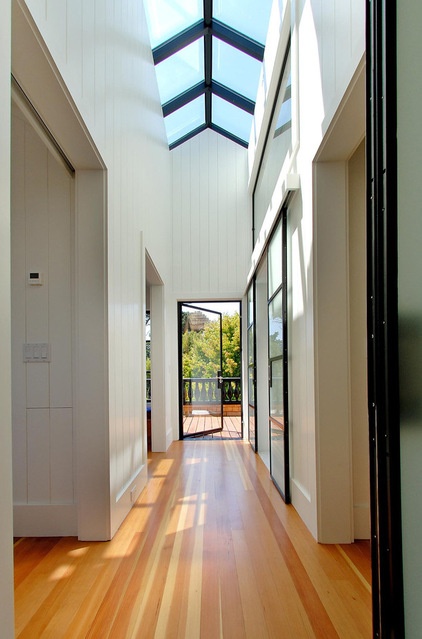 contemporary hall by Malcolm Davis Architecture