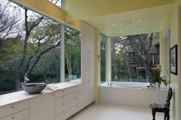 midcentury bathroom by Bernbaum-Magadini Architects