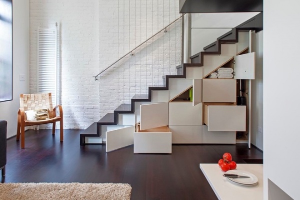 modern staircase by Specht Harpman Architects