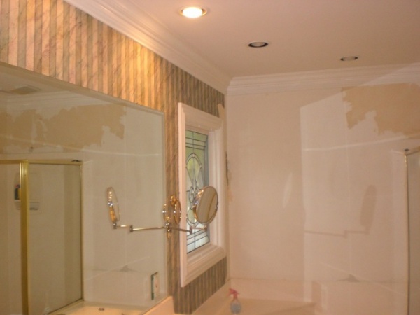 traditional bathroom by L. A. Painting Services. LLC