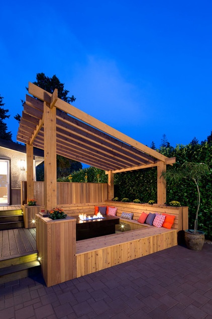 transitional deck by Sarah Gallop Design Inc.