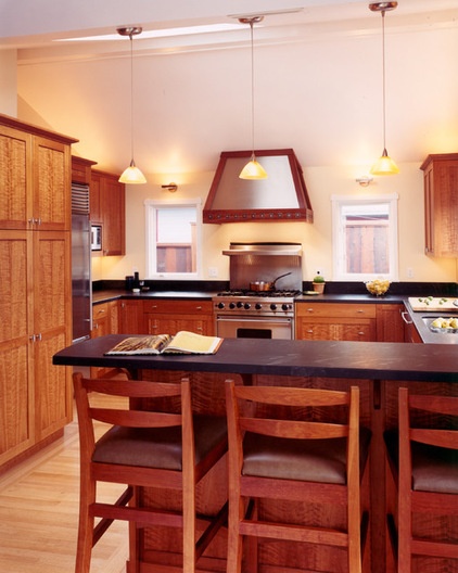 traditional kitchen by Mueller Nicholls Cabinets and Construction