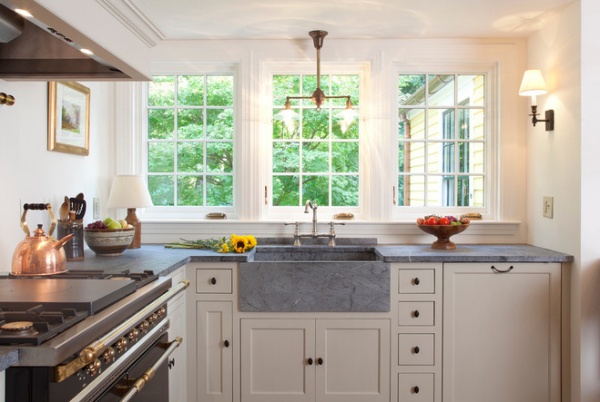 traditional kitchen by Frank Shirley Architects