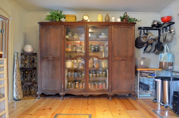 eclectic dining room by Sarah Greenman