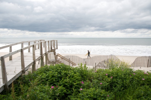 eclectic landscape by Lear & Mahoney Landscape Associates