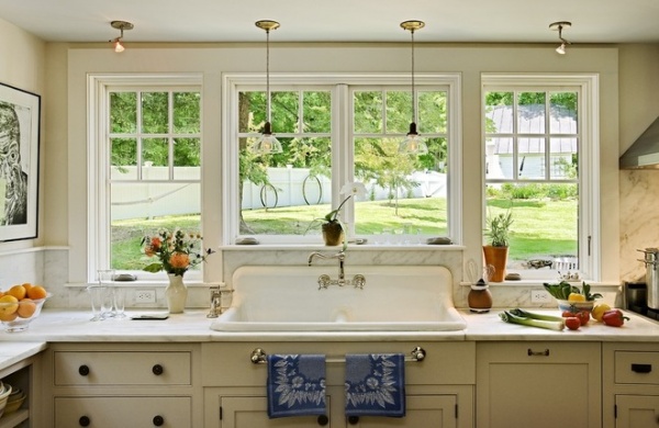 traditional kitchen by Smith & Vansant Architects PC