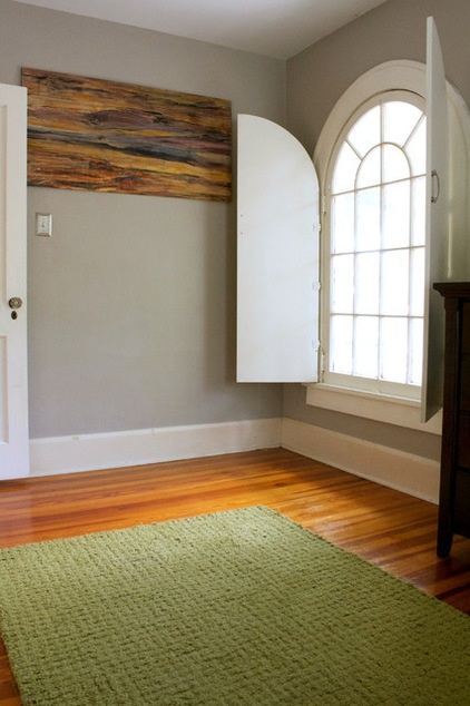 traditional bedroom by Mina Brinkey