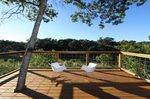 modern deck by Ignacio Salas-Humara Architect LLC