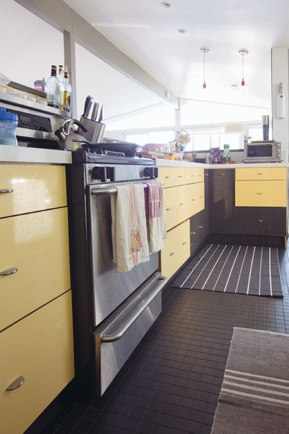 midcentury kitchen by Nanette Wong