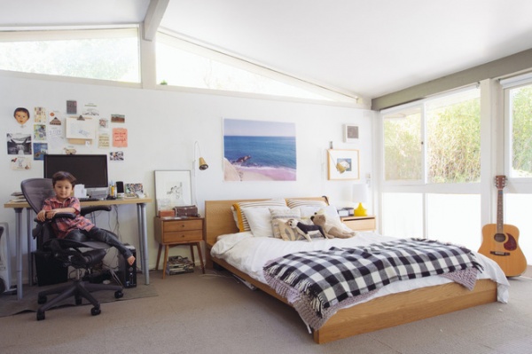 midcentury bedroom by Nanette Wong