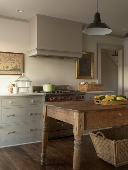 traditional kitchen by Rafe Churchill: Traditional Houses