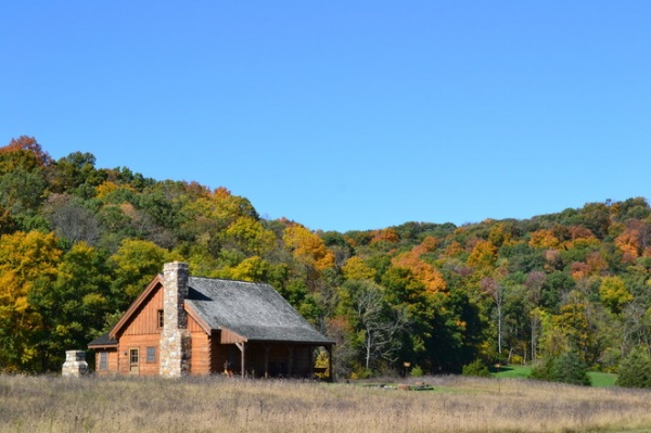 traditional exterior Afton Virginia Cabin