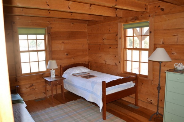 traditional bedroom Afton Virginia Cabin