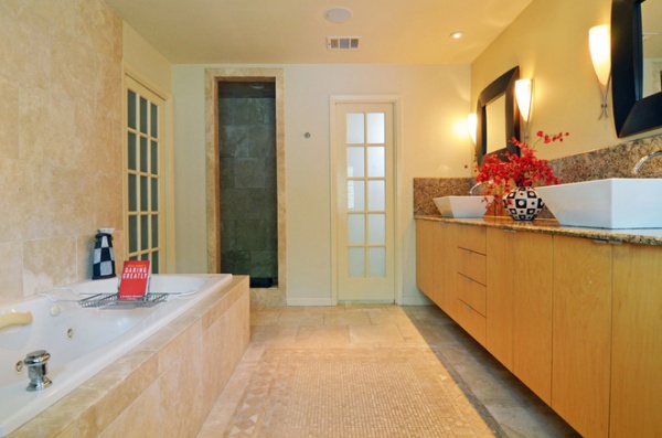 modern bathroom by Sarah Greenman