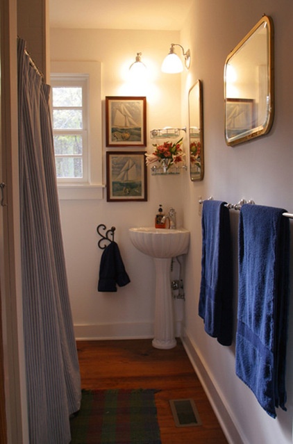 traditional bathroom by Gerald D. Cowart, AIA, LEED AP