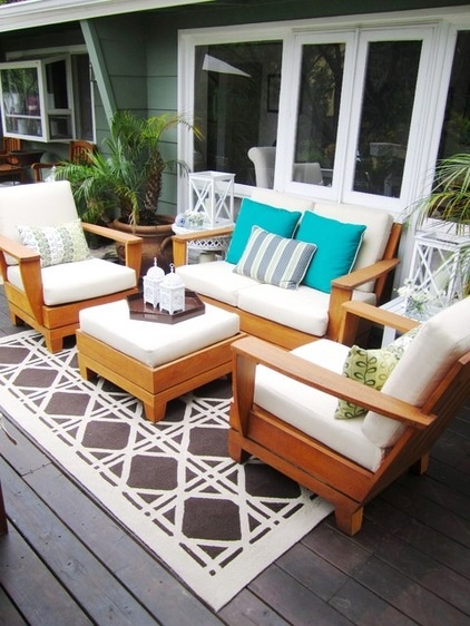 contemporary deck by COCOCOZY